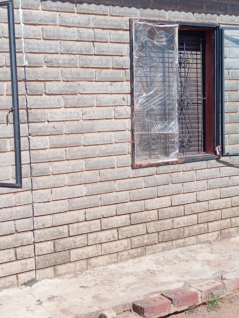 2 Bedroom Property for Sale in Rodenbeck Free State